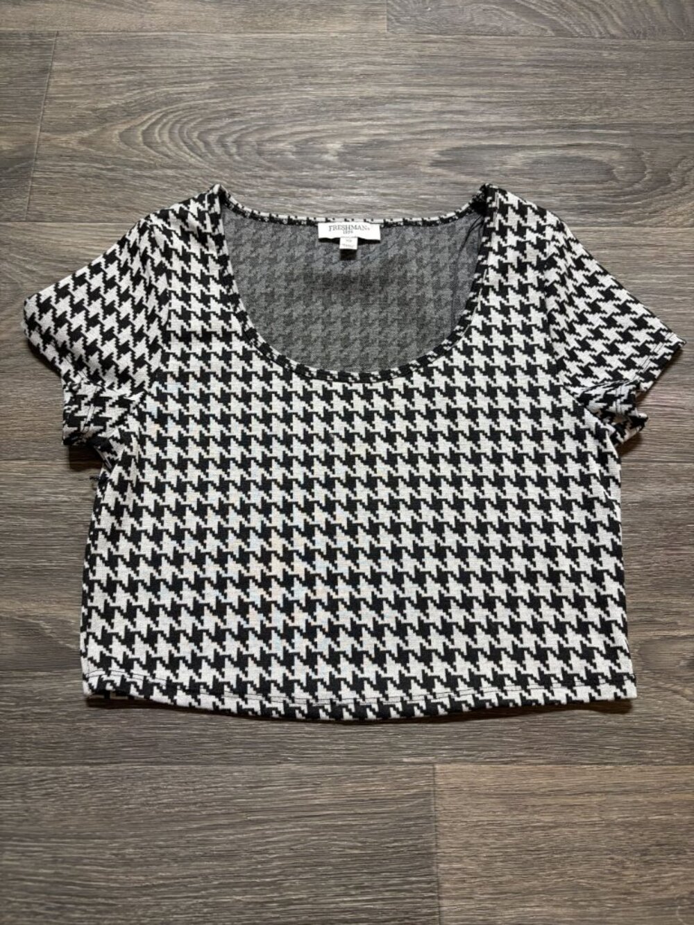 Houndstooth Crop Top XS Short Sleeve Black White Clueless Festival Summer Tee